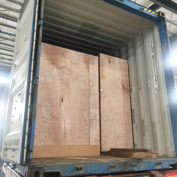 Embalagem em caixa de madeira